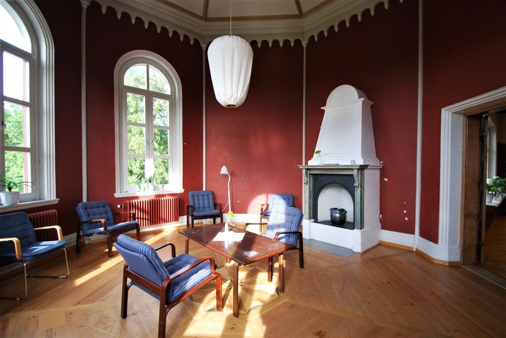 Hellidens Slott Hotel Tidaholm Exterior photo